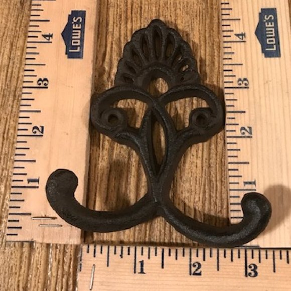 One (1) Crown Wall Double Hook 4 3/4" tall 4" wide Home Wall Decor ONE 0184-1025 - Picture 16 of 16